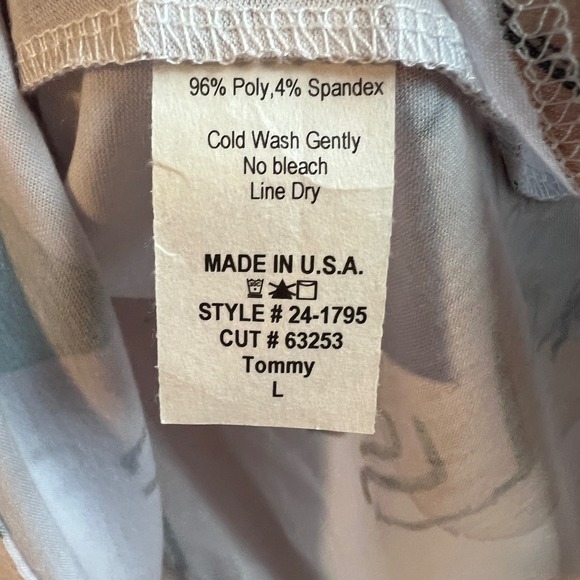 Women's Jess & Jane L 3/4 Sleeve Graphic Top - Picture 5 of 7